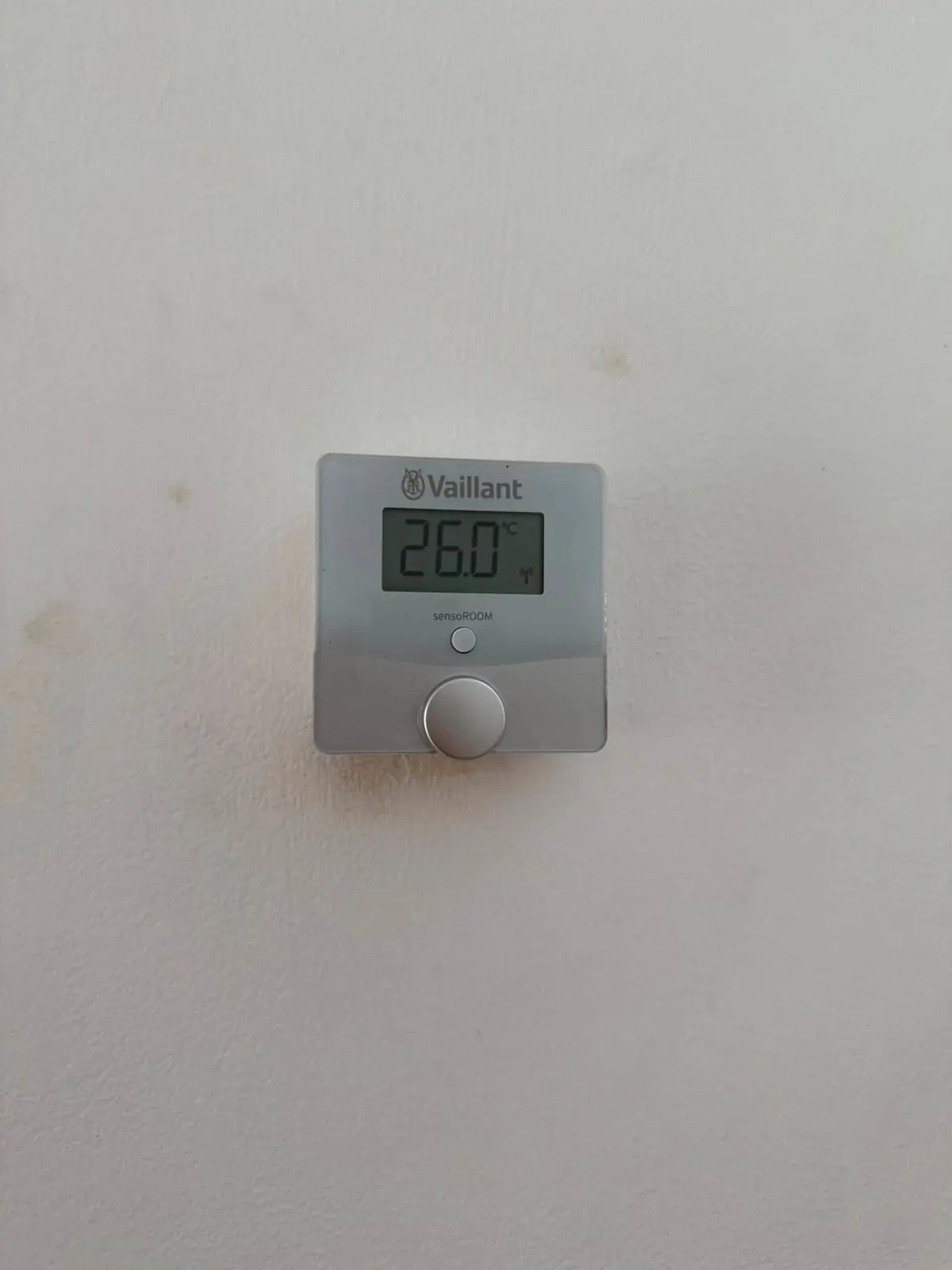 Vaillant sensoROOM smart thermostat fitted in Northampton